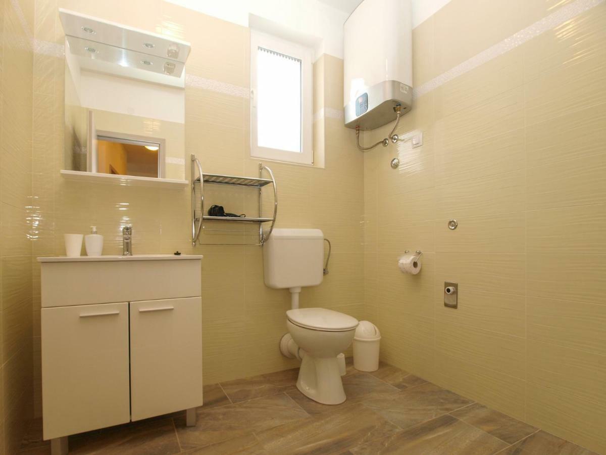 4 Stars Apartments-Pikula 法扎纳 外观 照片