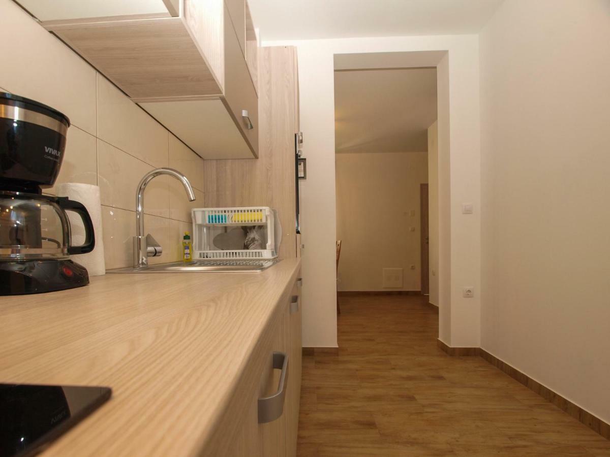 4 Stars Apartments-Pikula 法扎纳 外观 照片